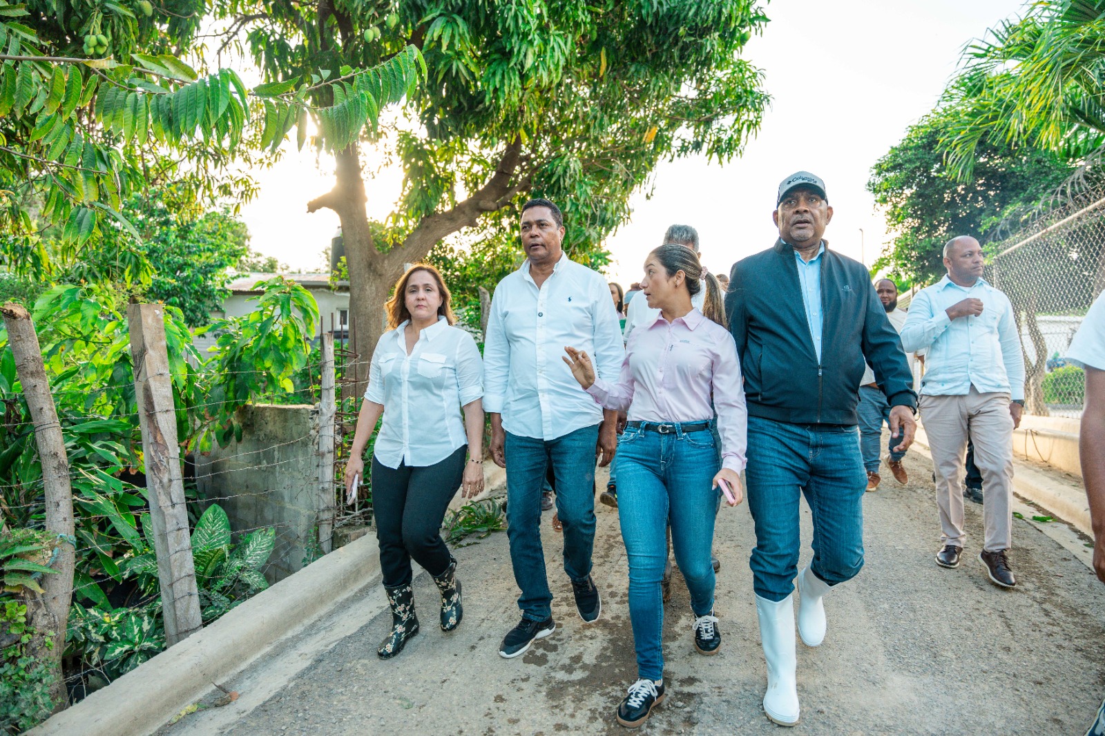 Presidente-LMD-supervisa-zonas-afectadas-en-Valverde-y-coordina-ayuda-tras-las-lluvias2